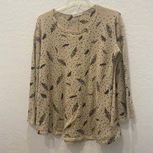 Agate Feather Polka Dot 3/4 Length Sleeve Blouse